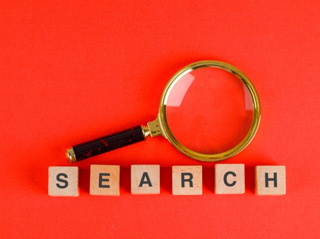 SEO vs AEO: Strategic Guide for CEOs & CMOs